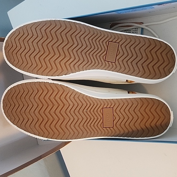 DISNEY Fairy Godmother NIB size 6.5 shoes - Picture 9 of 16